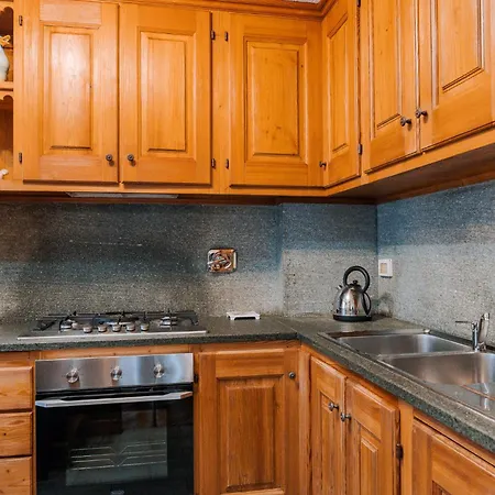 - Entreves Crevasse Apartment *